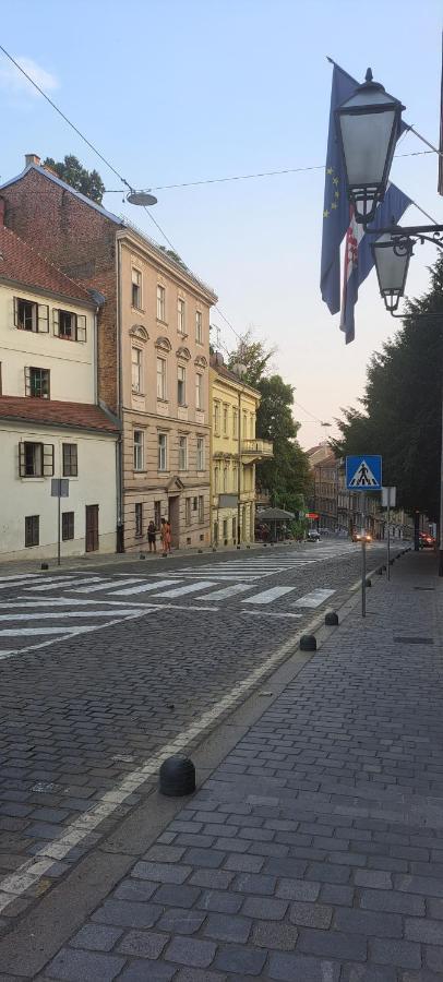 Endless Chanson Zagreb Dış mekan fotoğraf